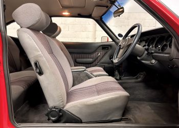1987 Ford Capri Laser_interior3